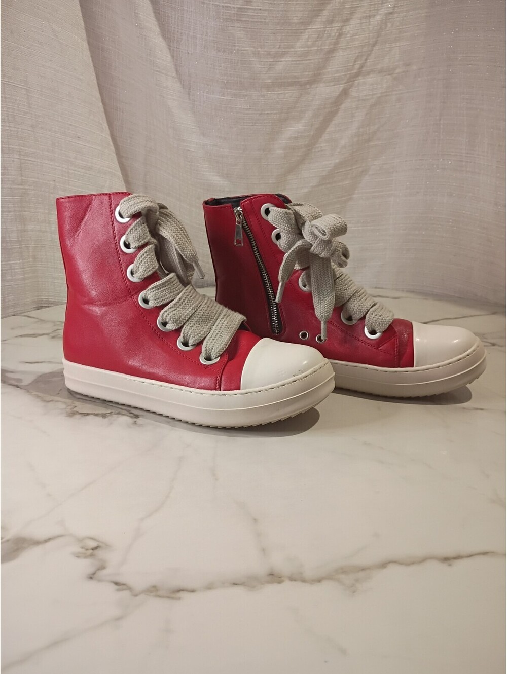 Women’s Red High-Top Sneaker Boots Zip & Jumbo Lace Up White Toe Size 10